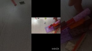 Строительство Лего платной дороги из Лего для машинок герои в масках