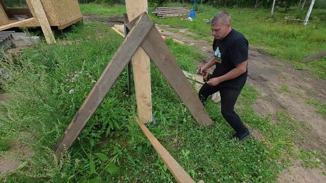 Купил заброшенный дом в деревне ! Строим гараж-навес ! Стойки готовы ! №149