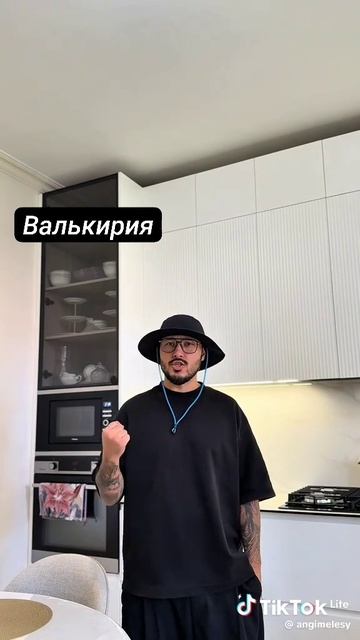 Человечество избавилось от войн.