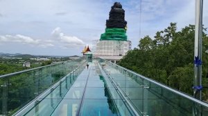 Стеклянный мост в Паттайе — вход 40 бат, но стоит ли ехать?