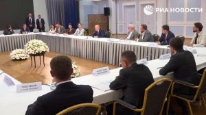 Нужно прекратить депопуляцию некоторых российских регионов, заявил Путин.

Стране необходимо пройти