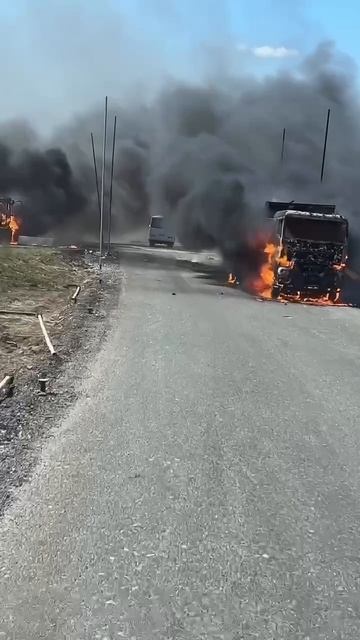 Мощный взрыв на трассе Мариуполь-Джанкой