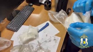 На Сахалине полицейские прервали криминальный вояж иностранца с тремя килограммами «синтетики»
