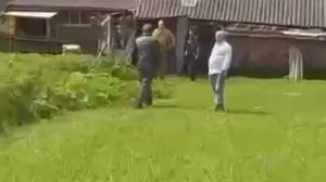 В Башкирии мама забирает детей от бабушки с дедушкой на вертолёте — на машине до деревни ехать три ч
