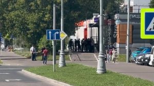 Полиция опрашивает посетителей пиццерии