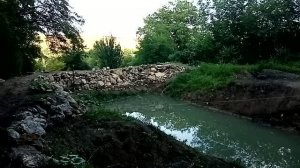 Жизнь в селе. Пруд на участке своими силами