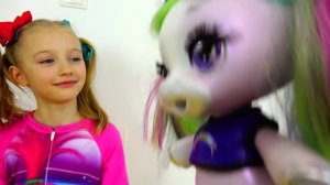 Модный набор набор Poopsie Сумка ПУИ ПУИТОН еда для Единорожки
