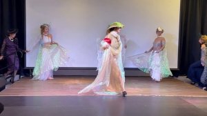 Алина Фрейя дефиле 09.08.2026 Белая Вечеринка, Шкиперский Молл, модный показ дизайнер