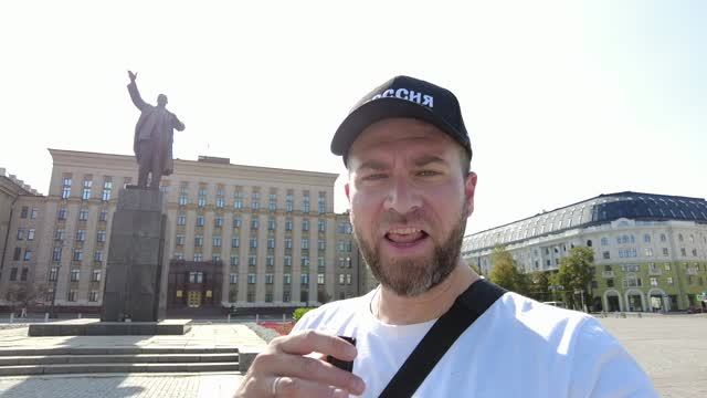 Иностранец в центре Воронежа