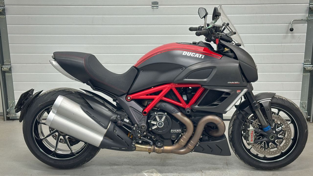 Ducati DIAVEL - ZDMG100ABCB013158