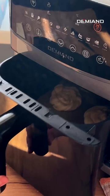 Слоёные булочки с кремом и ягодами 🫐