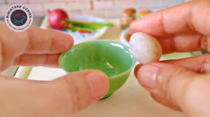 Мини-кухня: готовим жареный рис с кимчи и ребрышки