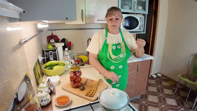 Готовлю огурчики в горчичной заливке и помидорки по семейному рецепту