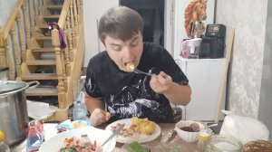 Я ГОЛОДНЫЙ КАК ВОЛК! / МОЛОДОЙ КАРТОФЕЛЬ САМЫЙ ВКУСНЫЙ! 😋👌