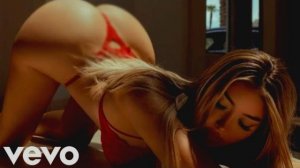 KEAN DYSSO ft. KristaFoxx & BEELIE - Give It To Me