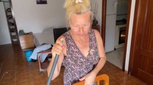 МЫТЬ ПОЛЫ И ВЫПЕКАТЬ ПИРОЖКИ ОДНОВРЕМЕННО НЕ КАЖДОМУ ДАНО