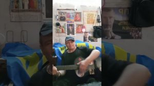 песня  а я  ныряю как  птица  посвящена  братве  и авторитетам россии