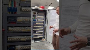 ЩР 200 А на 91 группу: 92 дифавтомата в одном щите. Сборка для сети ресторанов