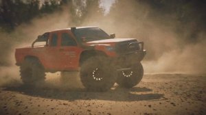 Агрессивный радиоуправляемый внедорожный пикап MJX H8E Пыльная гонка