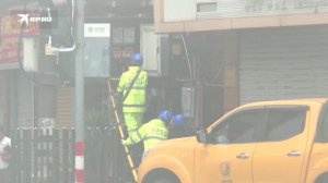Китайский тайфун Дельфин продолжает затапливать города