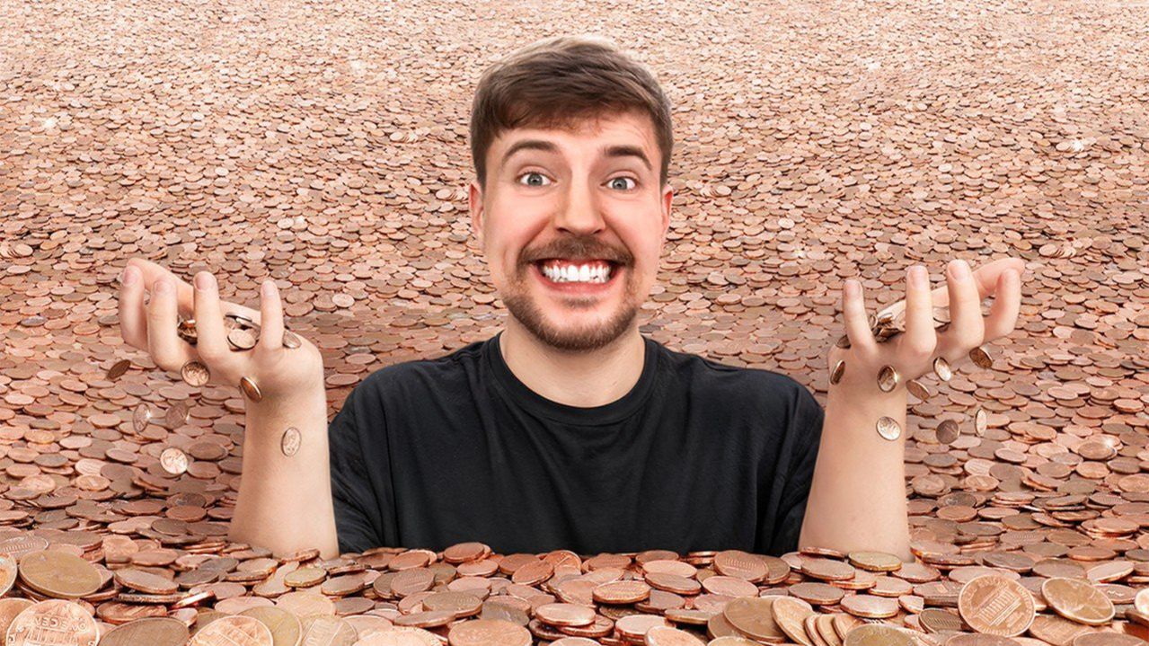 НАПОЛНИЛ ЗАДНИЙ ДВОР ДРУГА МИЛЛИОНАМ МОНЕТ MRBEAST МИСТЕРБИСТ НА РУССКОМ мистер бист