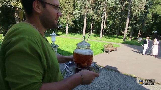 Горничные и лакеи.mp4