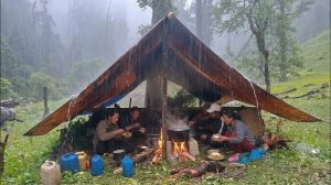 Лучшая жизнь гималайского пастуха в дождливый день | Расслабляющее видео о деревне