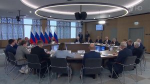 Владимир Путин в Новосибирске провел заседание Совета по науке и образованию.