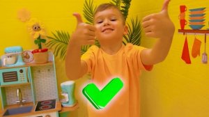 Дети учатся убираться в своих комнатах