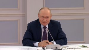 «ДЕПОПУЛЯЦИЯ НЕДОПУСТИМА»: ПУТИН — О БУДУЩЕМ МАЛЫХ ГОРОДОВ И СЁЛ РОССИИ