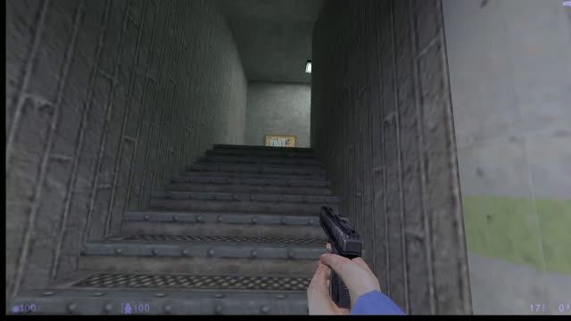играю в Half-Life: Blue Shift