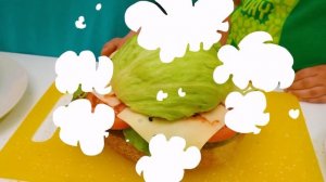 Дети учатся готовить пасту