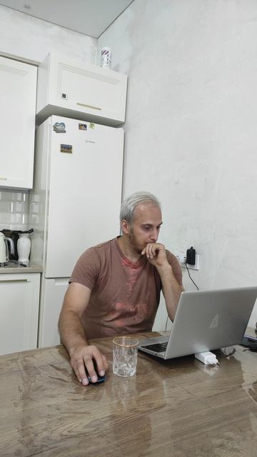 Кто работает на самом деле?
