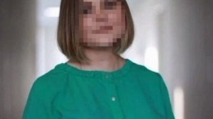 Детский репетитор выкинула трёхлетнюю дочь с балкона 9 этажа — врачам удалось спасти жизнь девочке.
