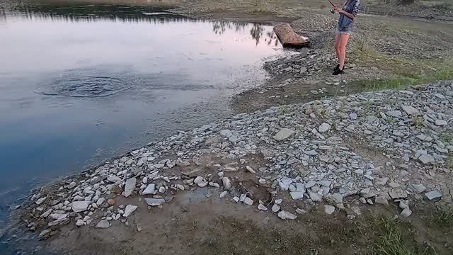 Рыбалка в Якутии. Ловля щуки в лужах