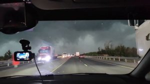 Дорога в крым М-4.Перед Ростовом попали в ураган. Треш.