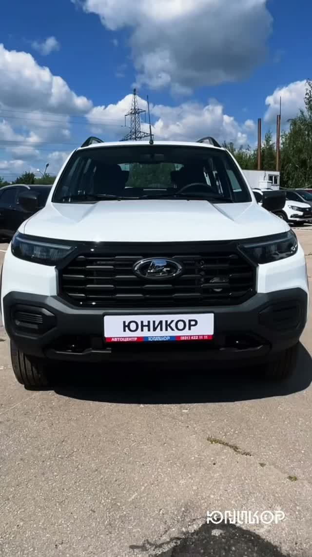 LADA NIVA Travel Драйв в цвете Ледниковый