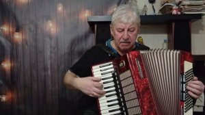 А Я МИЛОГО УЗНАЮ ПО ПОХОДКЕ. Аккордеон  Миша Марьинский.mp4