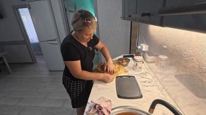 По сусекам поскребла