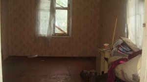 помогите обустроить две комнаты и каридор в которых я живу с детьми.