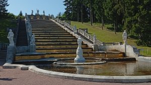 Петергоф. Фонтан Каскад Золотая гора.
