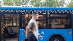 Автобус Лиаз-6213.65 следует по маршруту т63