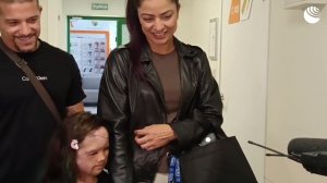 «Спасибо!«Девочка из США Луна Феннер, которую петербургские медики избавили от гигантского пятна