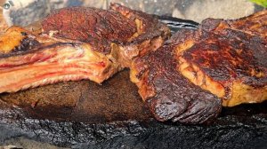 Приготовление стейка Томагавк на ГОРЯЧЕМ камне с ковбойским маслом и картофелем фри