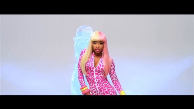 Nicki Minaj - Super Bass (Official Video)