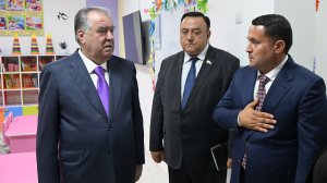 Эмомали Рахмон оценил новый современный детский сад на западе Таджикистана