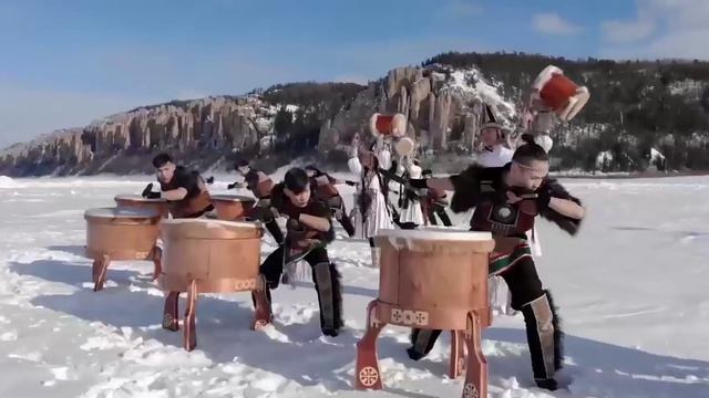 Добун_-_Барабанщики_Саха_политехнического_лицея.mp4
