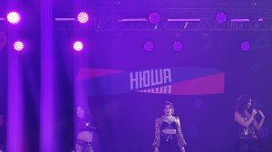 Нюша - Цунами (живое выступление - КСК Битца, Москва)