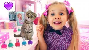 Диана и её веселый день с котенком