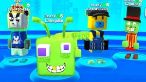 Отряд гусениц играет в прятки в Super Bear Adventure